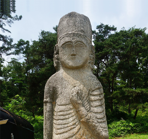 석조 보살 입상 이미지